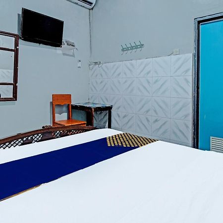 Spot On 91915 Homestay Superman Джокьякарта Экстерьер фото